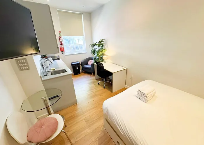 Harford House 25 - Hopewell Bristol